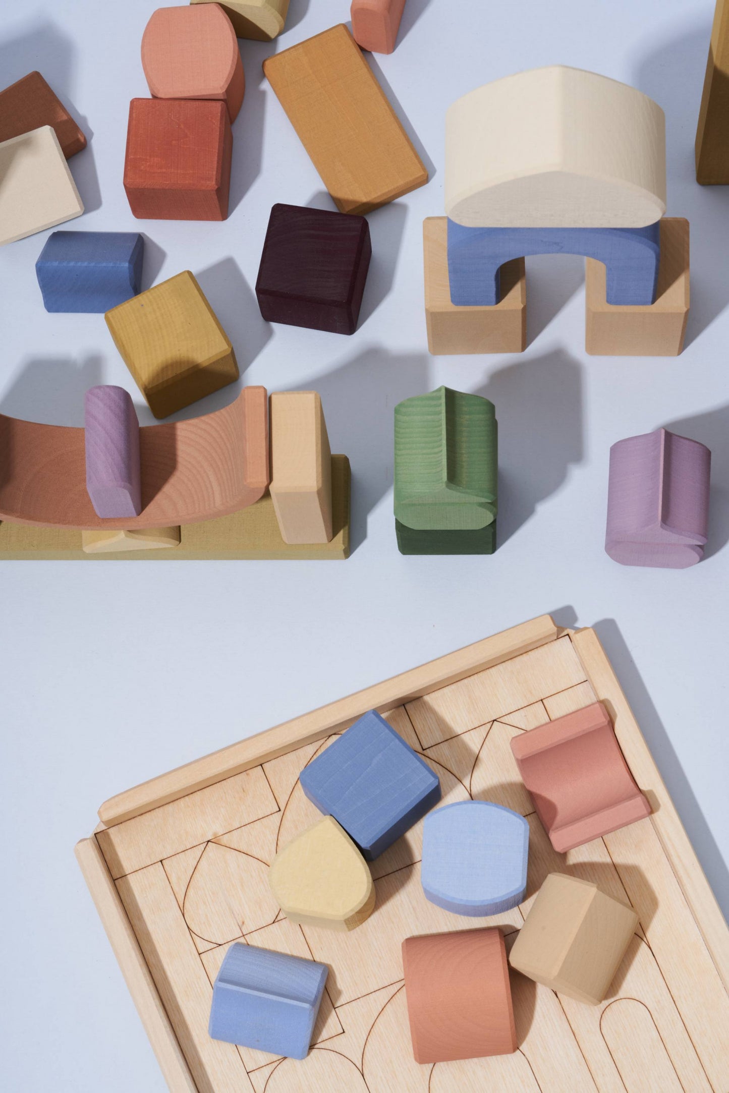 Raduga Grëz, Grote Blokkenset, Cupolas